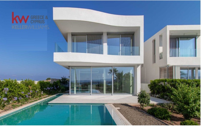 7 Bedrooms Detached house For Sale in Peyia