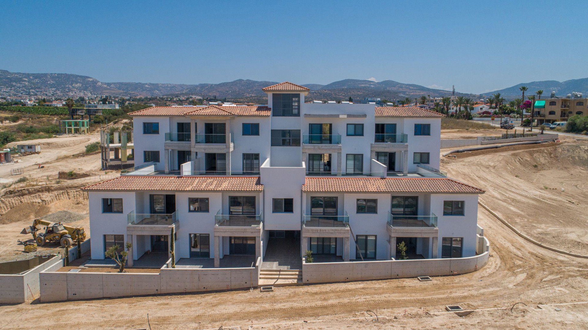 2 Bedroom Apartment For sale in Peyia /Coral Bay