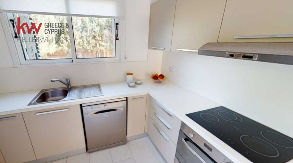 3 Bedroom Detached house For Sale in Peyia