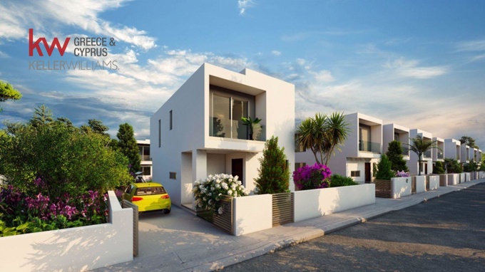 3 Bedroom Detached House For Sale in Mandria