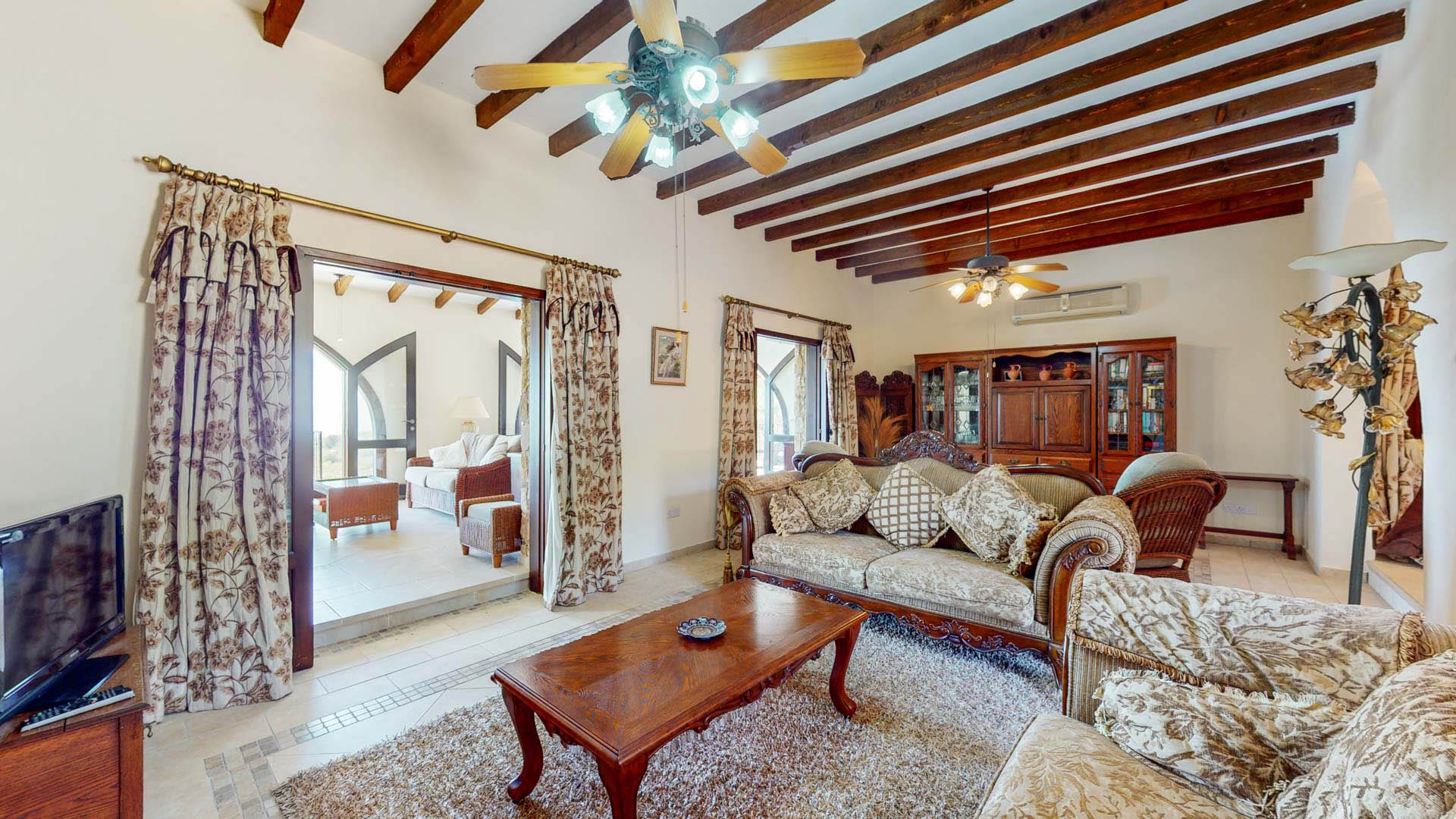 5 Bedroom Villa For Sale In Ineia, Paphos