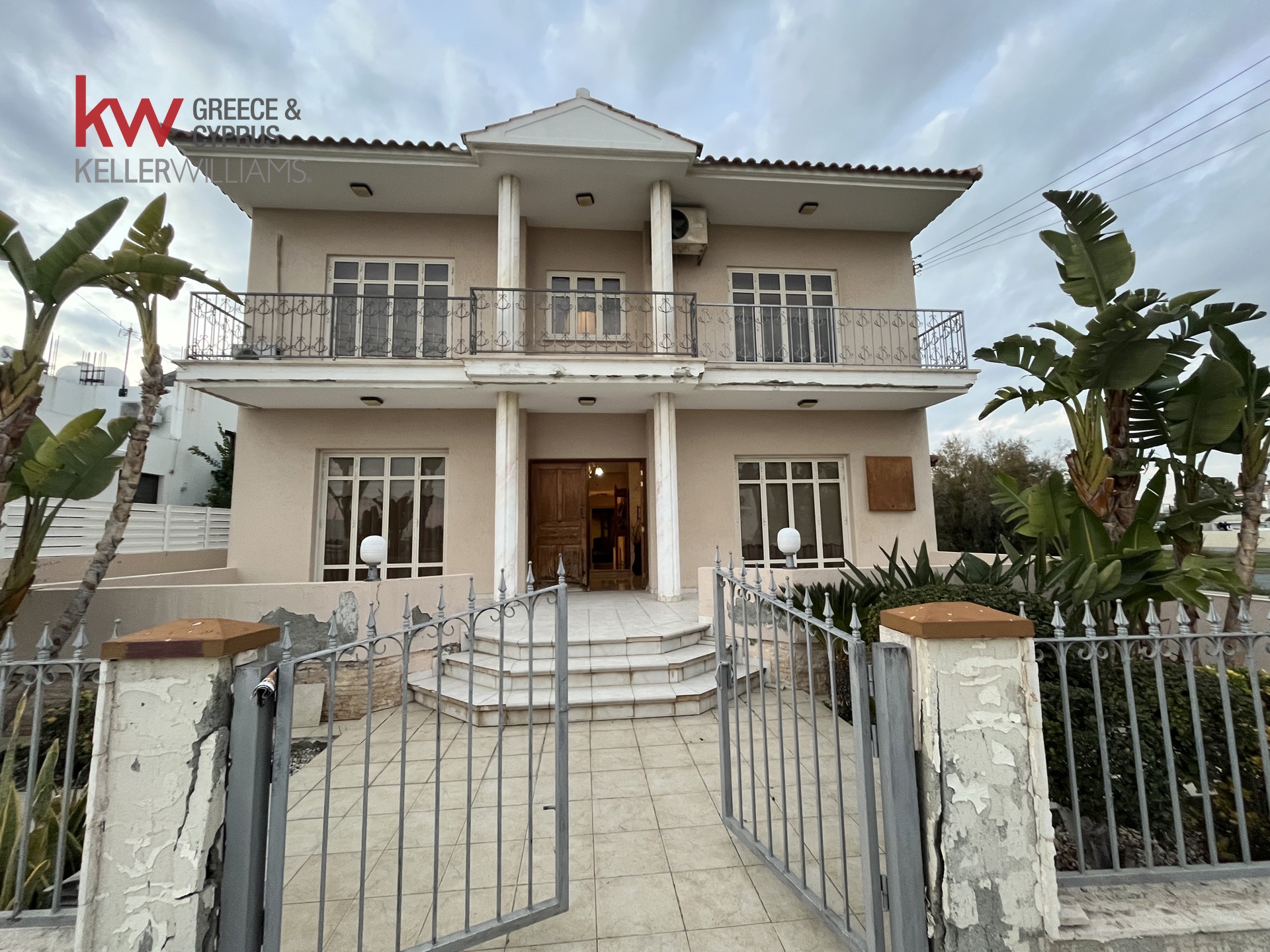 For sale, Larnaca City, Villa 338 sqr.m.
