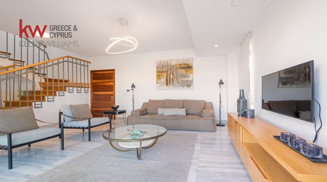 3 Bedroom Villa For Sale in Chloraka