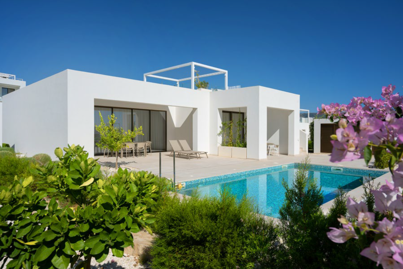 3 Bedroom Villa For sale in Peyia
