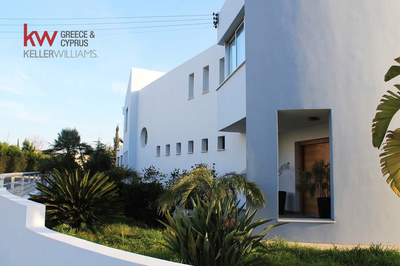 For sale, Pafos City, Villa 375 sqr.m.