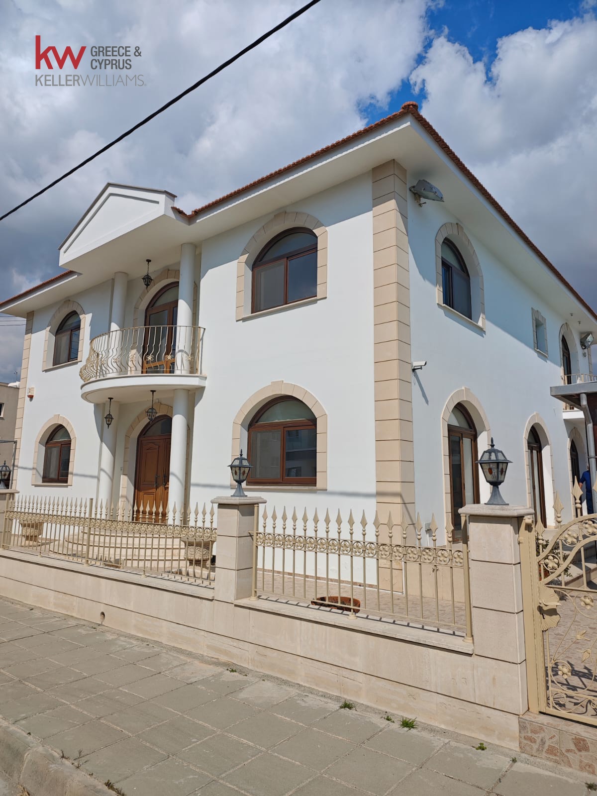 For sale, Leivadia, Detached house 410 sqr.m.