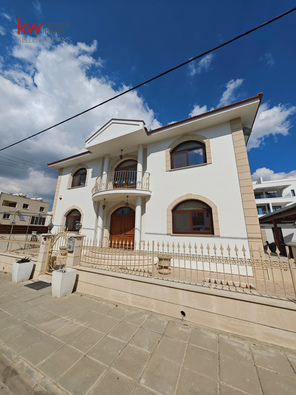For sale, Leivadia, Detached house 410 sqr.m.
