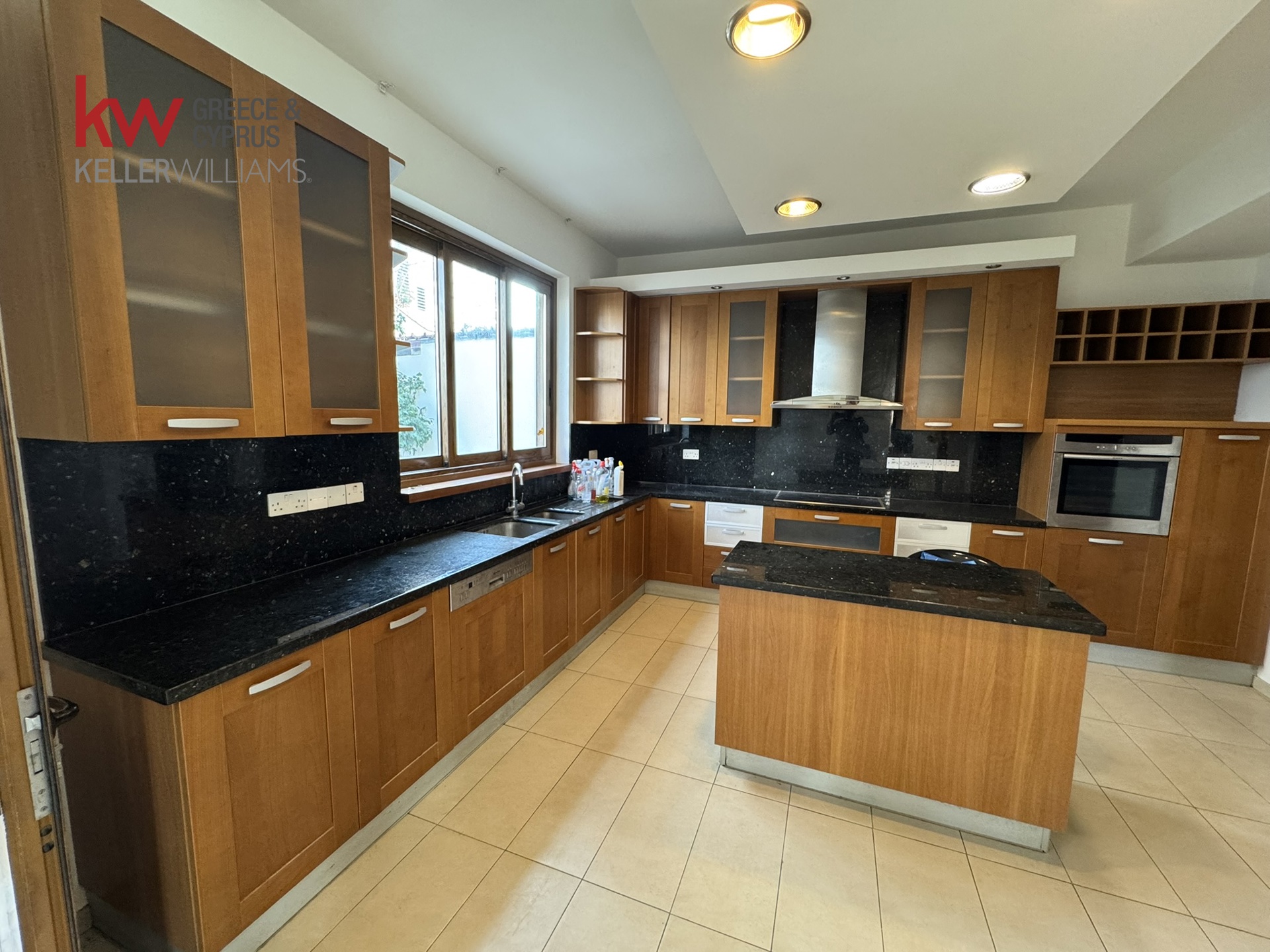 For sale, Strovolos, Semi-detached 303 sqr.m.