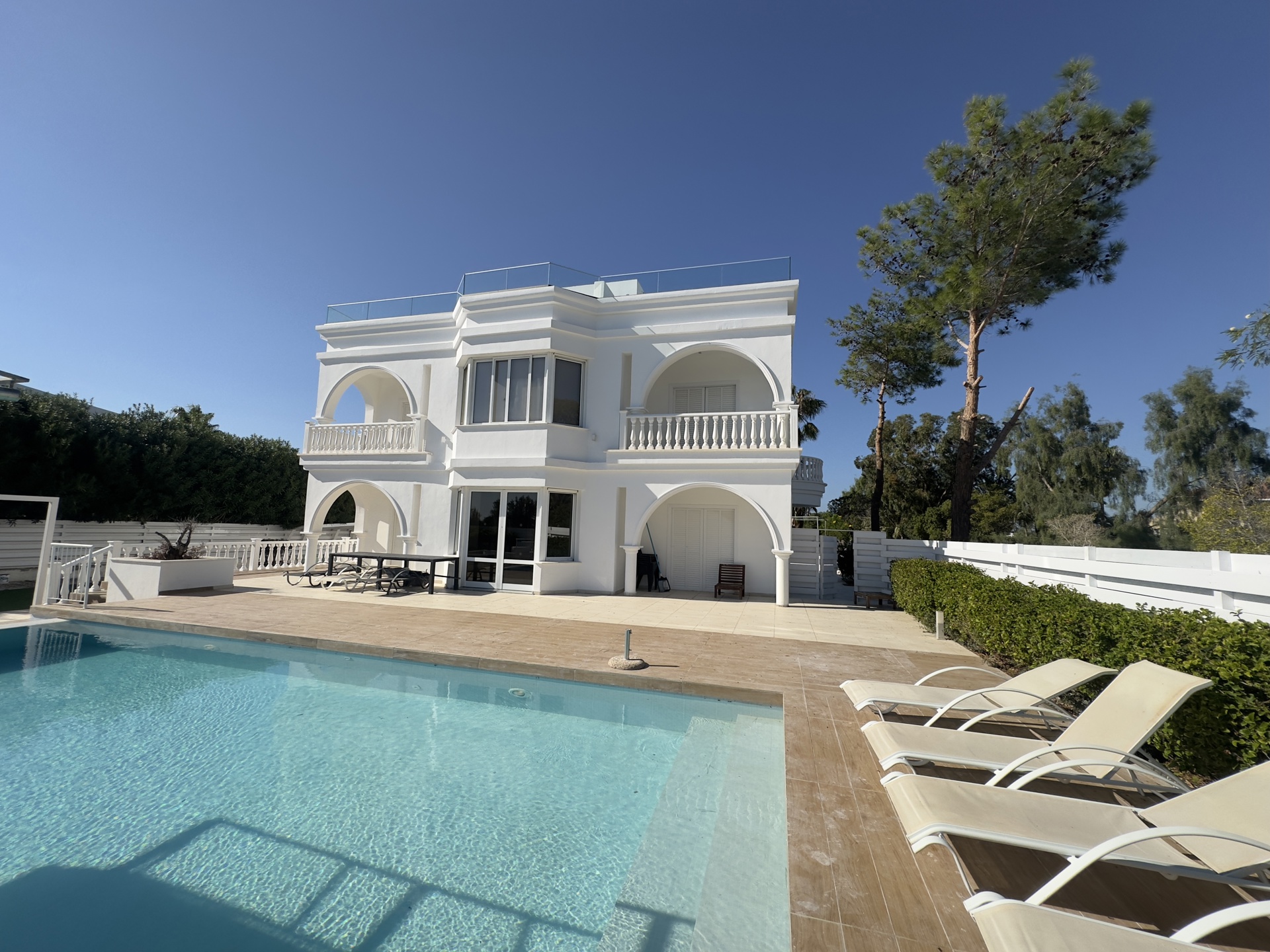 For sale, Pegeia, Detached house 440 sqr.m.