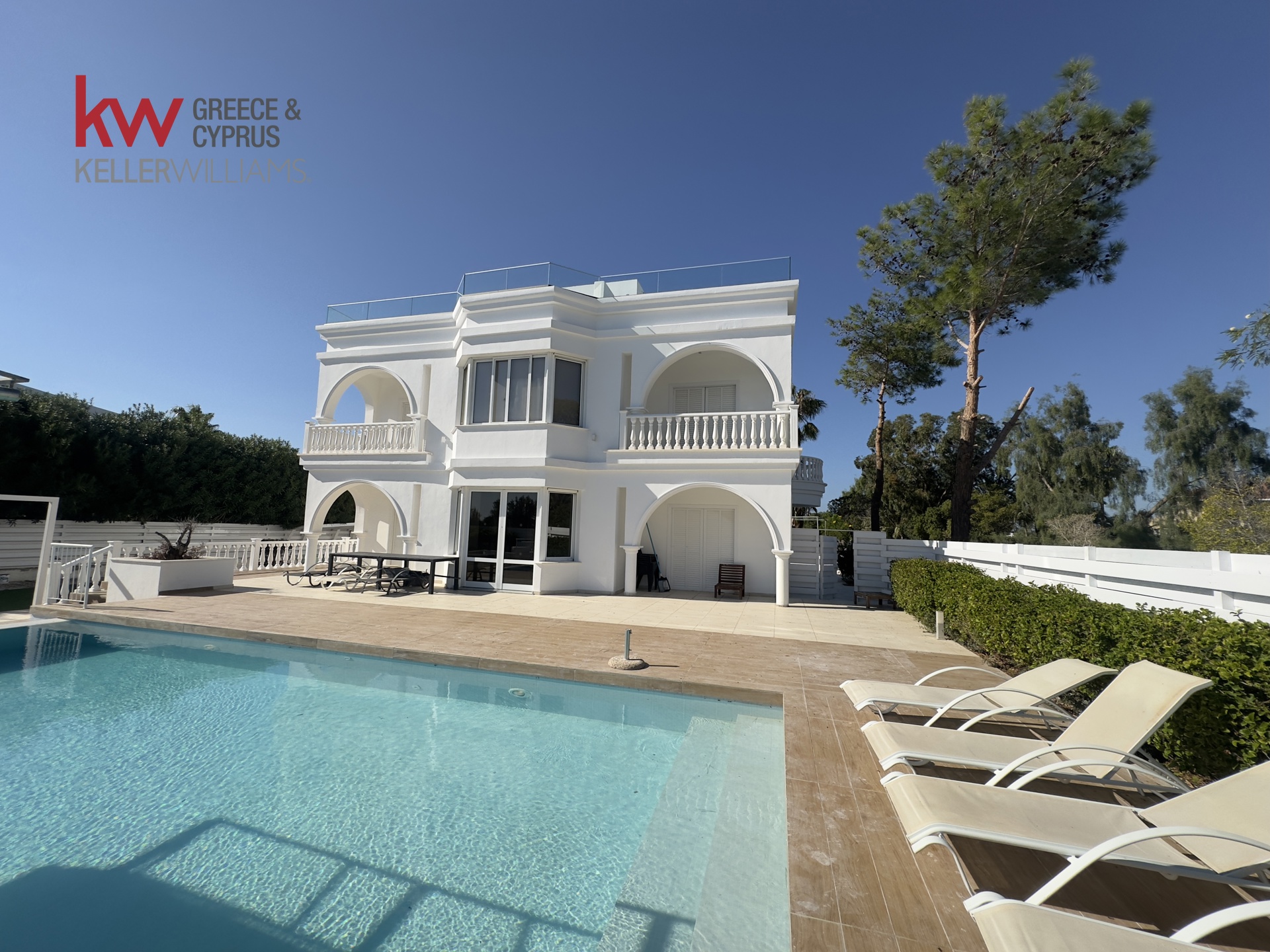 For sale, Pegeia, Detached house 440 sqr.m.