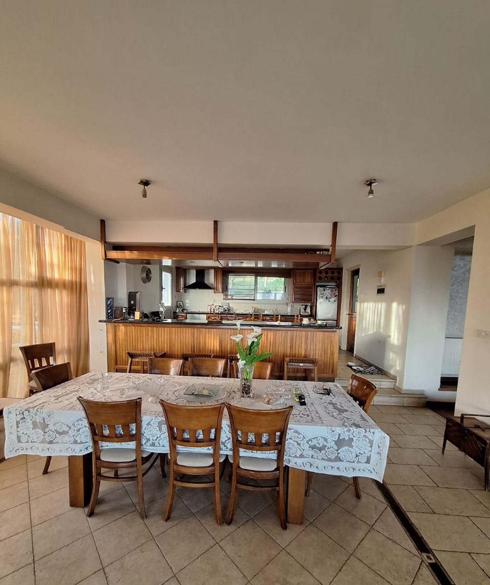 For sale, Armou, Detached house 300 sqr.m.