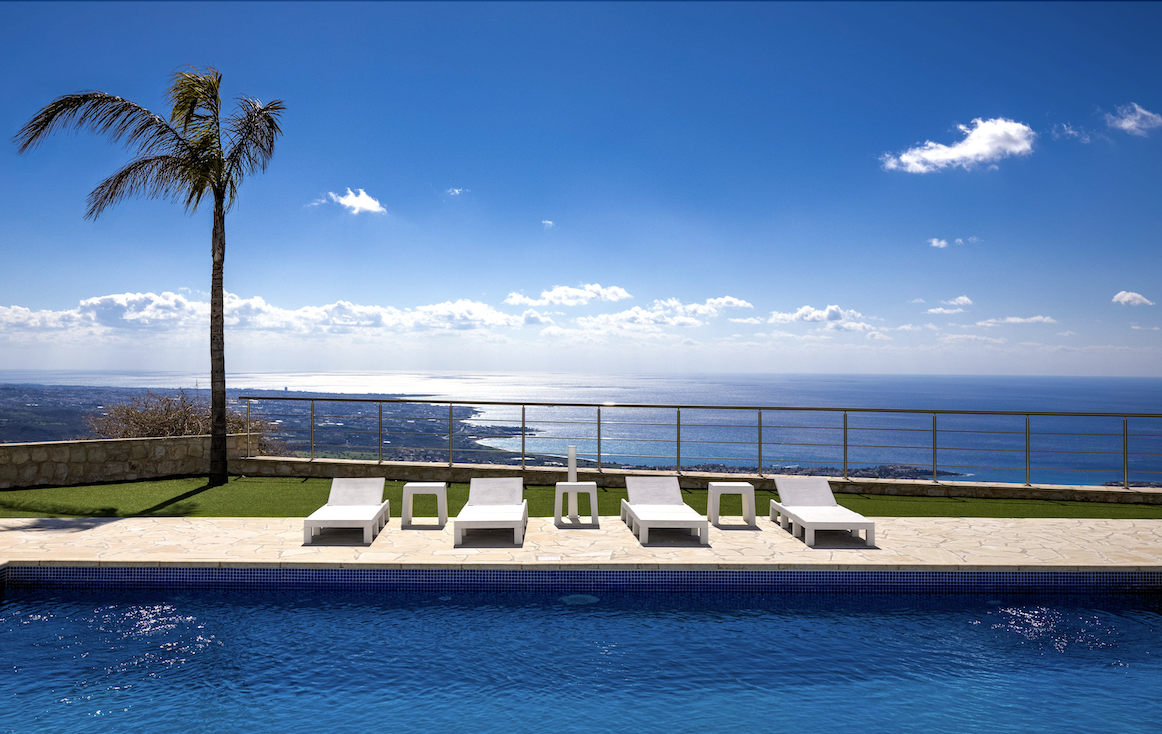Panoramic-Sea-View Luxury Residence in Peyia
