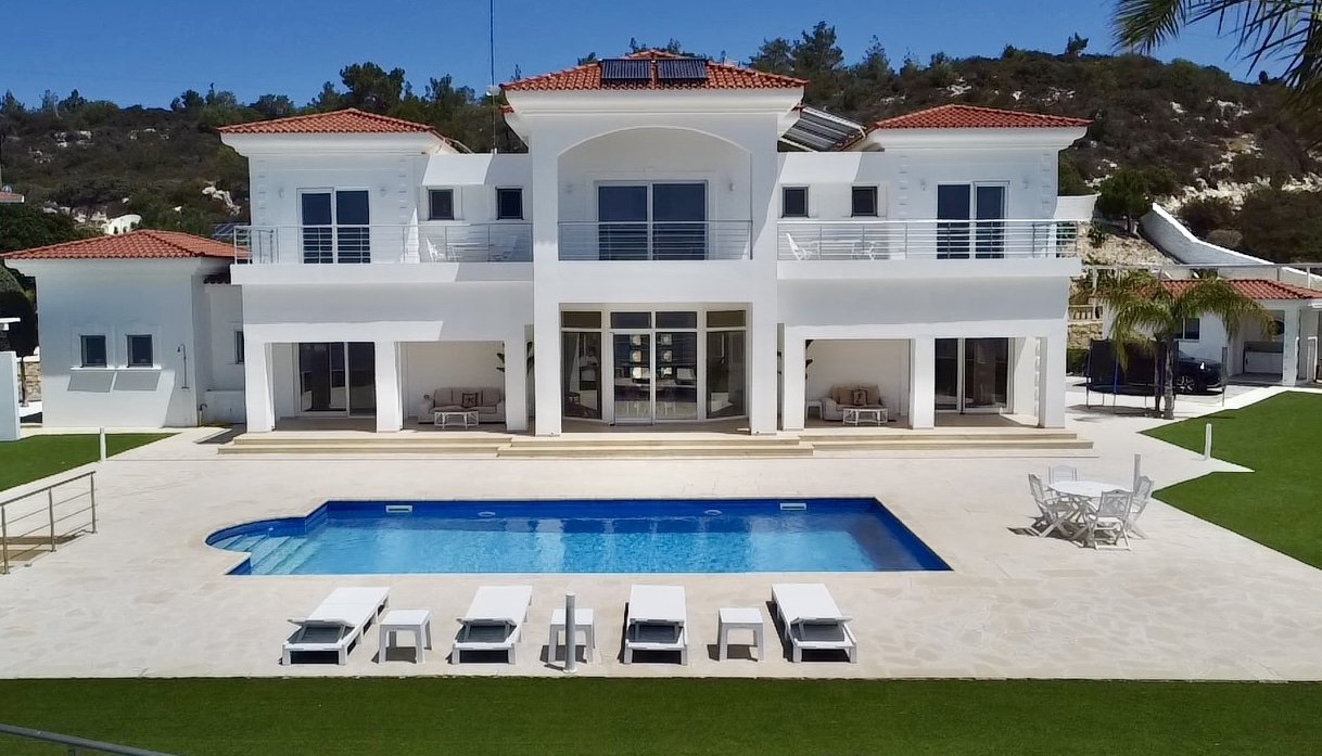 Panoramic-Sea-View Luxury Residence in Peyia