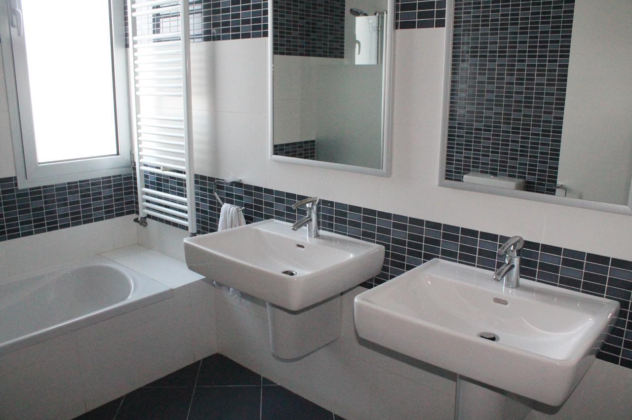 Luxury 5 Bedroom Detached house For sale