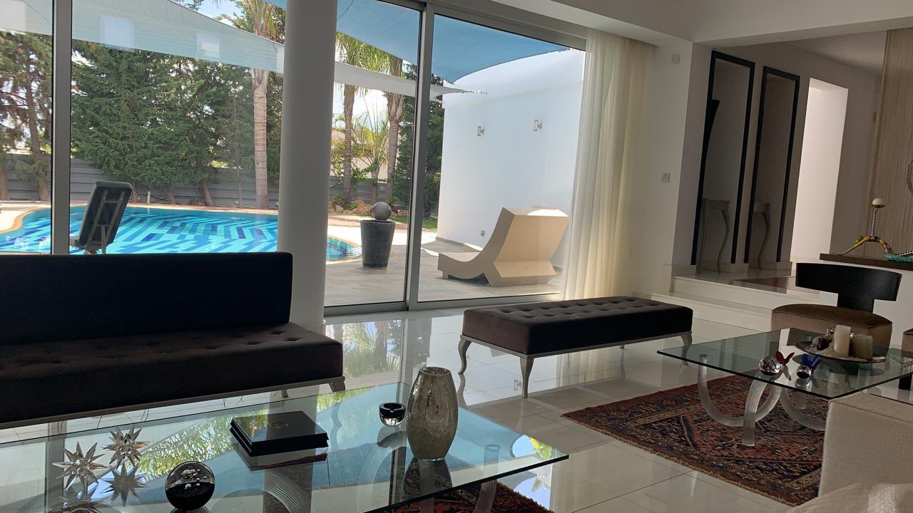 Luxury 5 Bedroom Detached house For sale