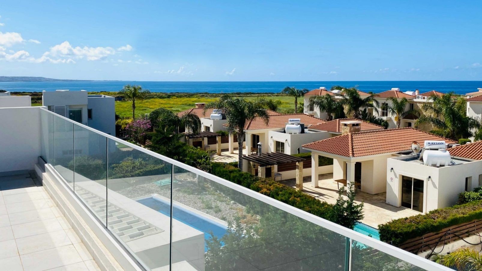 3 Bedroom Villa For Sale in Coral Bay