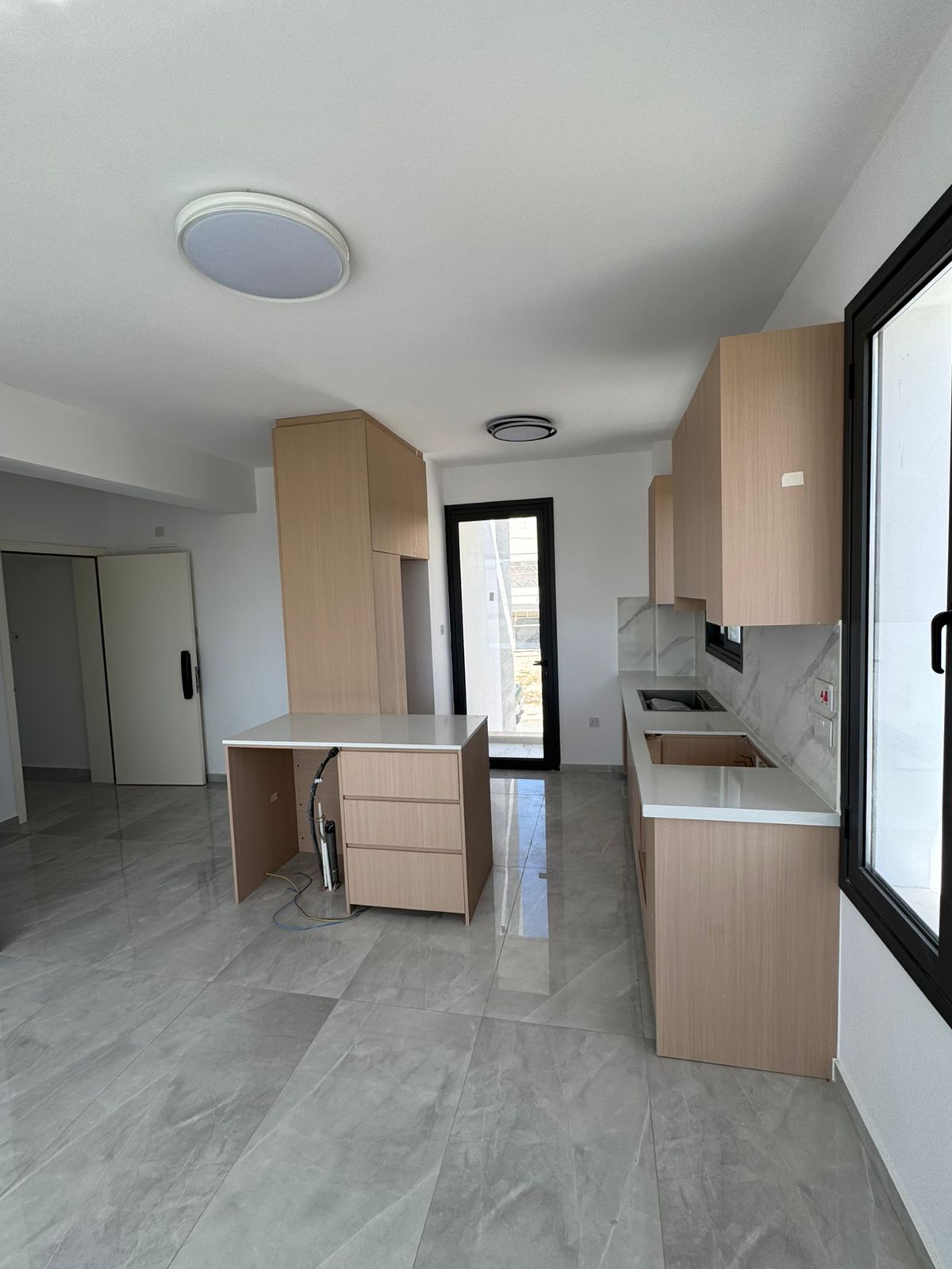 2 Bedroom Apartment Univeral