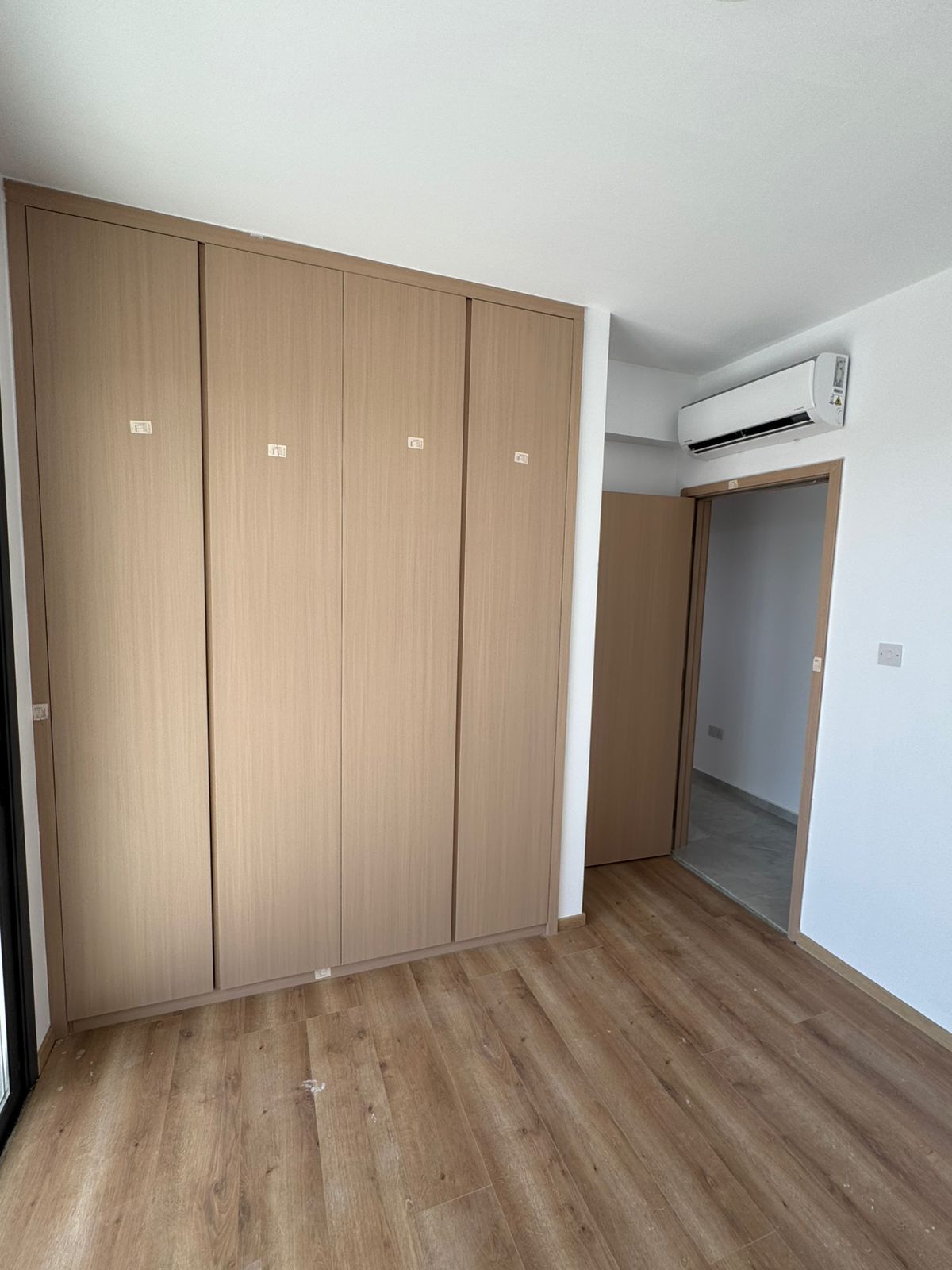 2 Bedroom Apartment Univeral