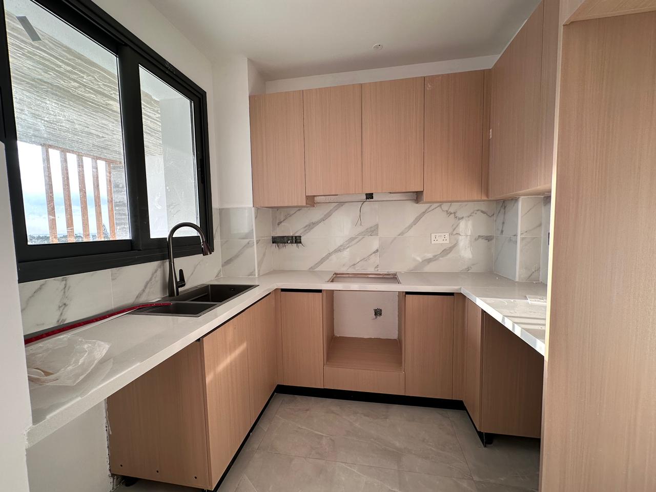 For Sale 3 Bedroom Apartment in Universal