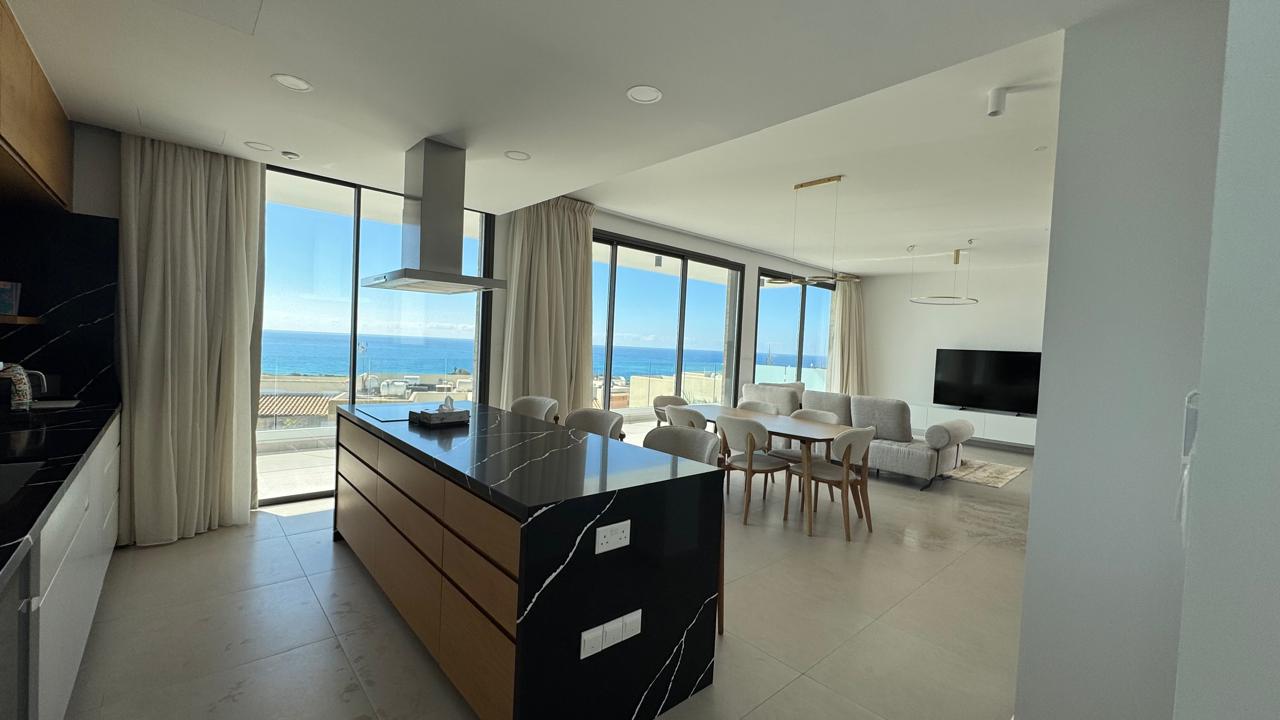 3 Bedroom Villa for Sale in Lower Chloraka