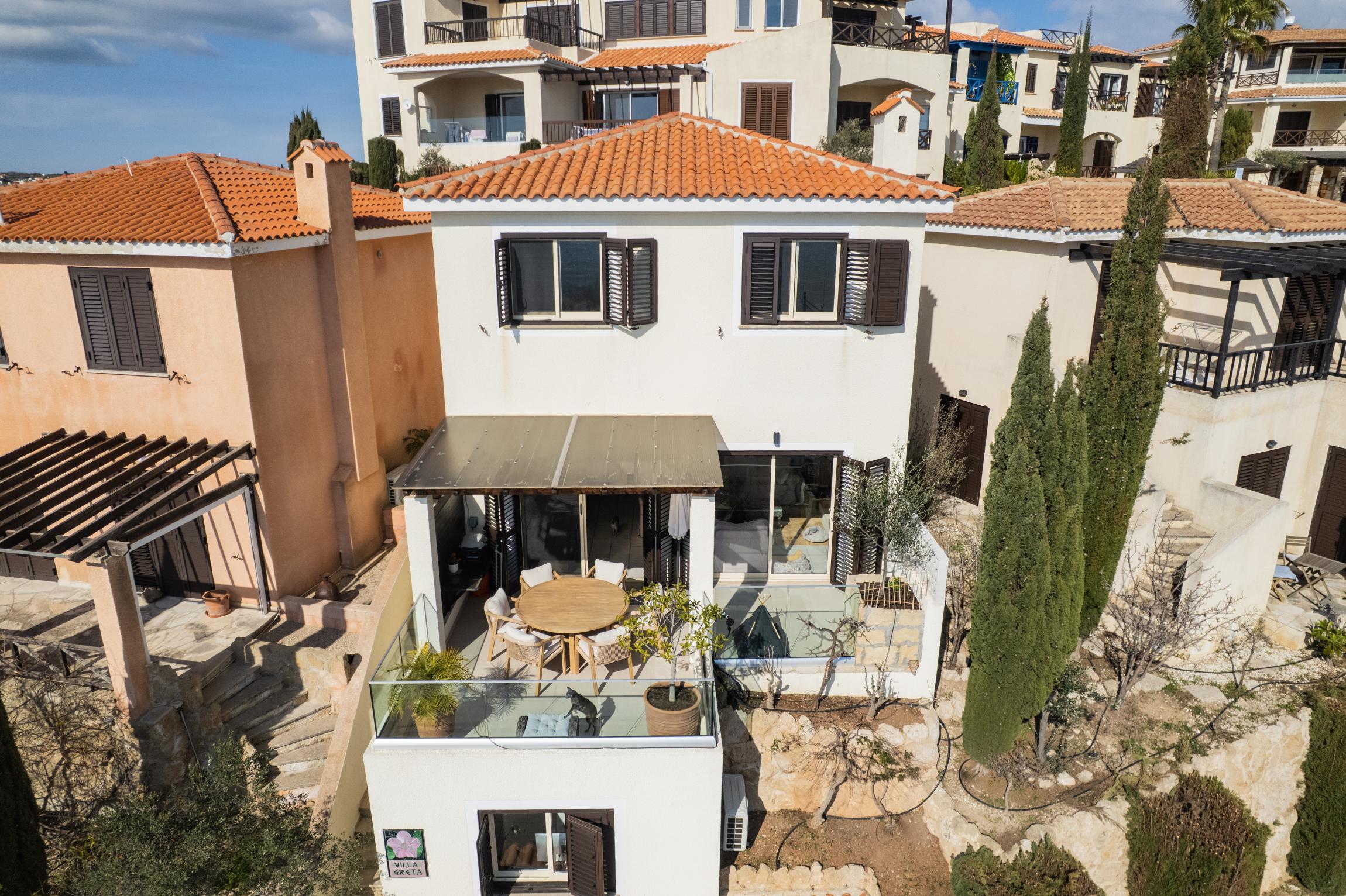 3 Bedroom Semi-Detached House For Sale in Tsada