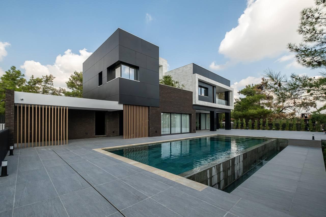 Ultra Luxury Villa - Souni - For Sale