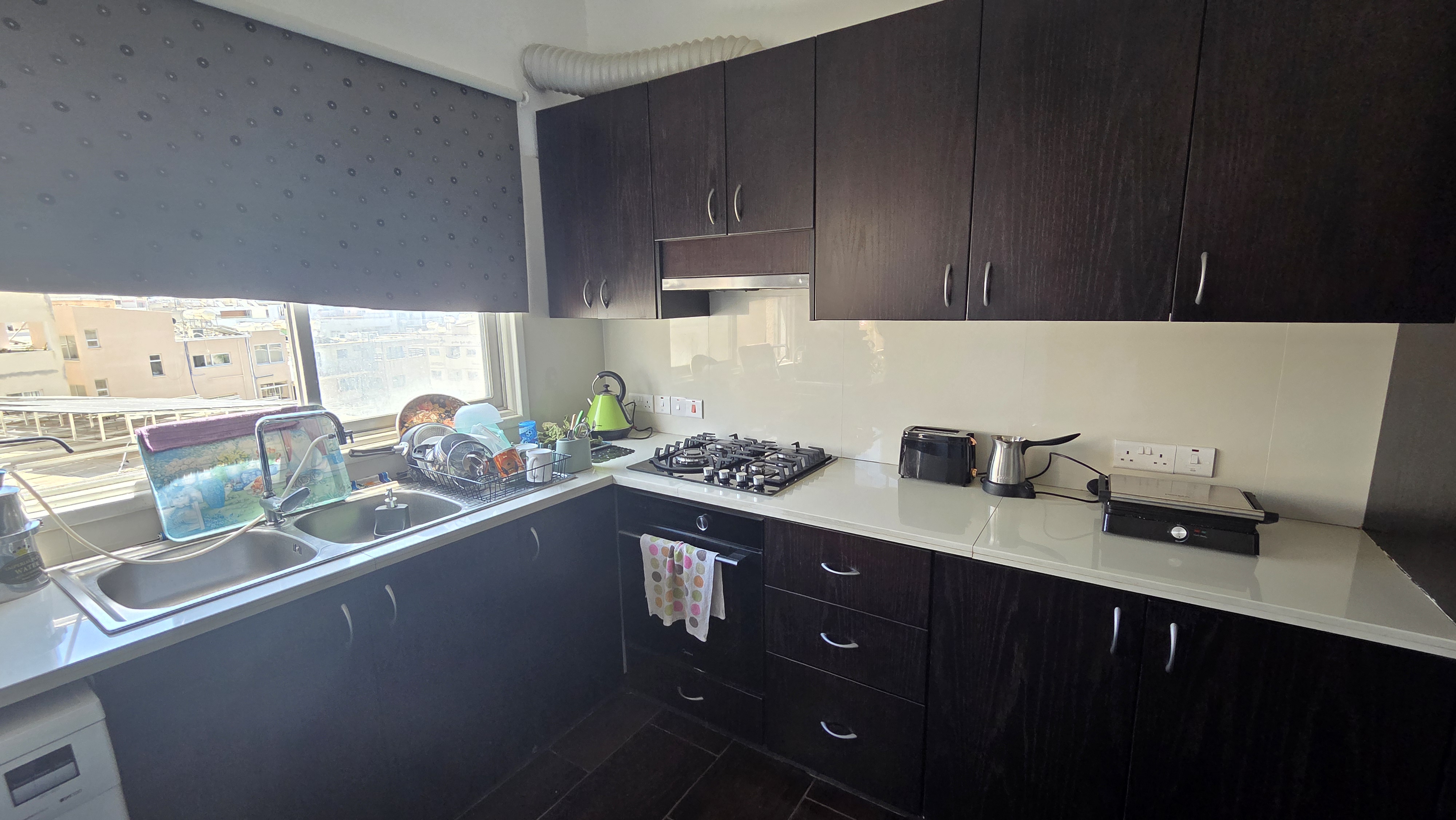 2 bed apartment Chrysopolitiisa, Larnaca