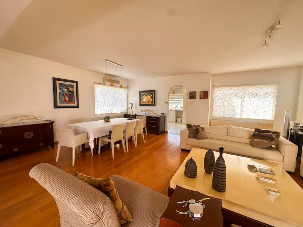 Penthouse for Sale in Agioi Omologites, Nicosia