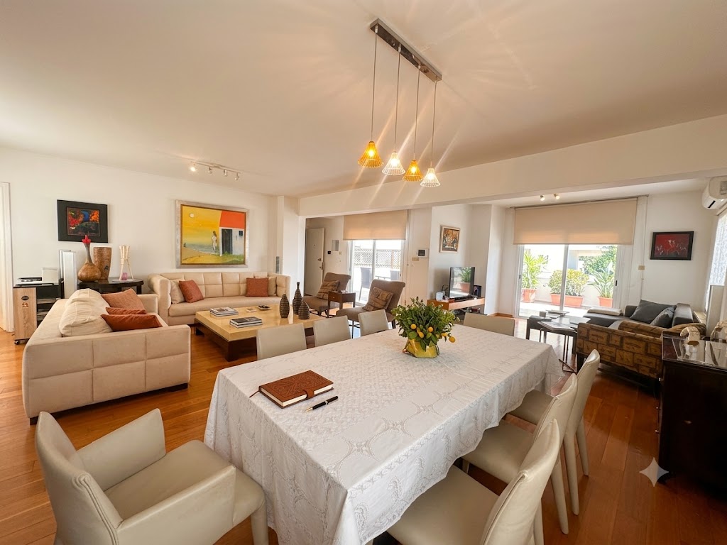 Penthouse for Sale in Agioi Omologites, Nicosia