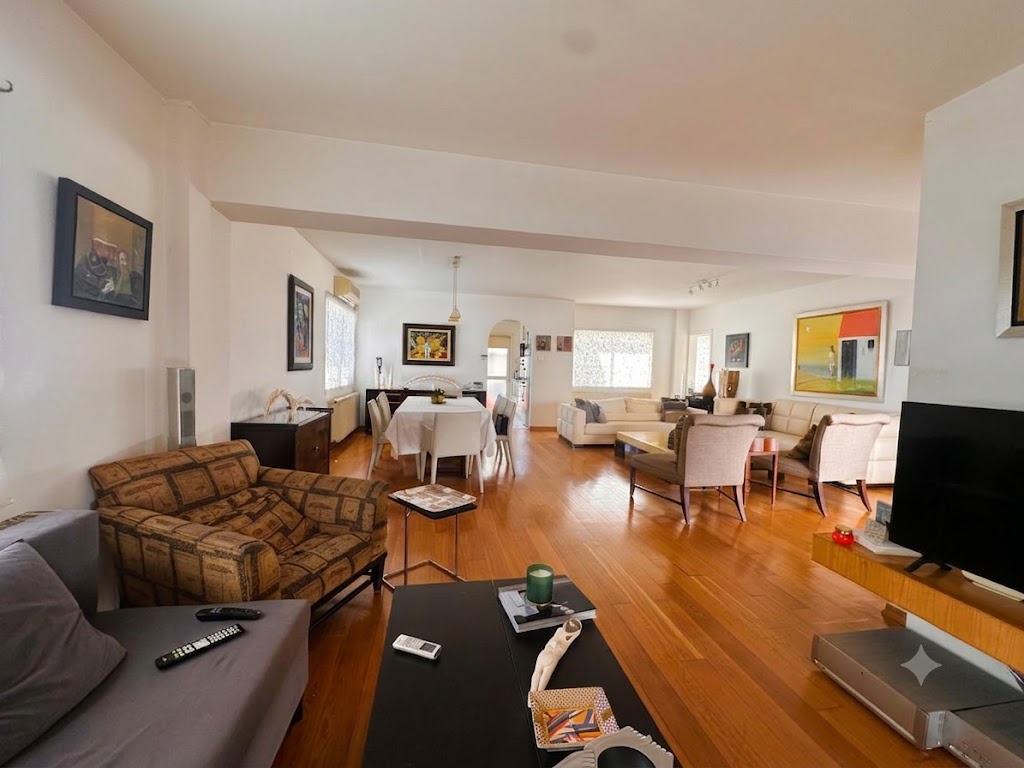 Penthouse for Sale in Agioi Omologites, Nicosia