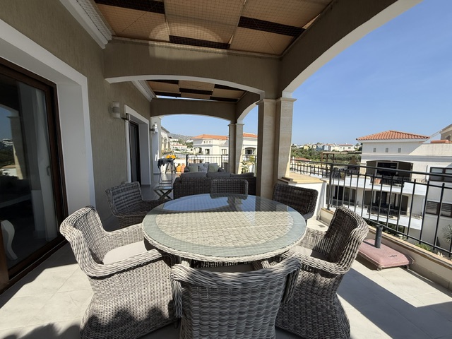3 Bedroom Penthouse Apartment for Sale in Peyia, Paphos