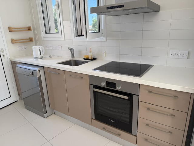 3 bedroom Bungalow for Sale in Chloraka, Paphos
