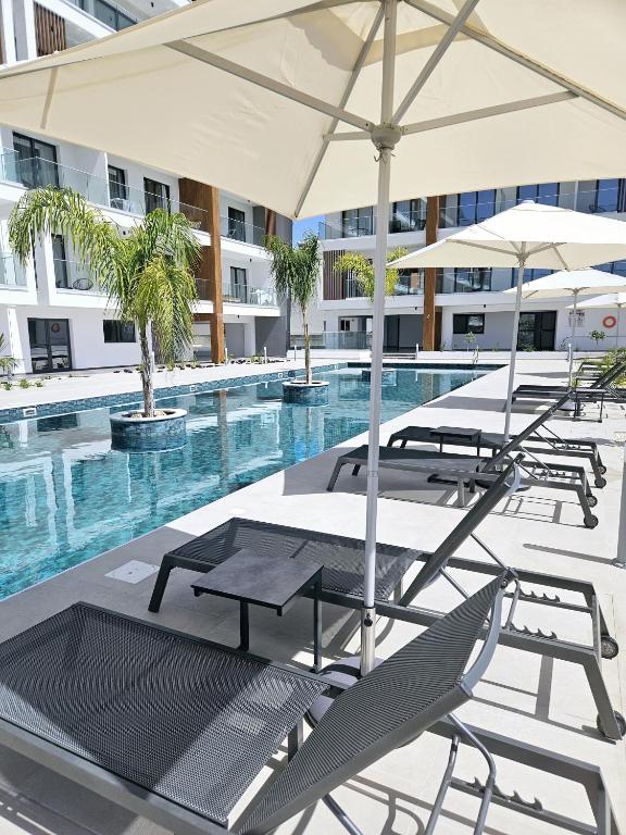 Studio Apartment for Sale in Prime Location Universal