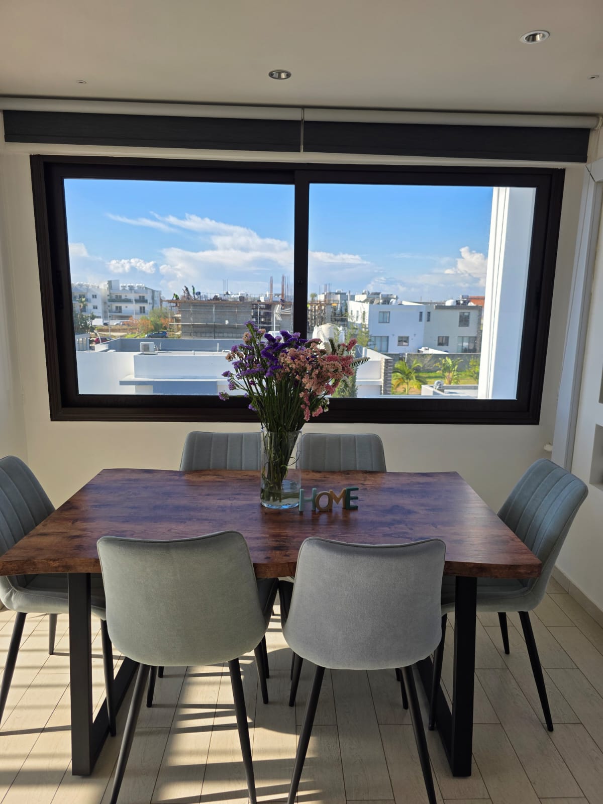 2 bedroom Penthouse with huge veranda