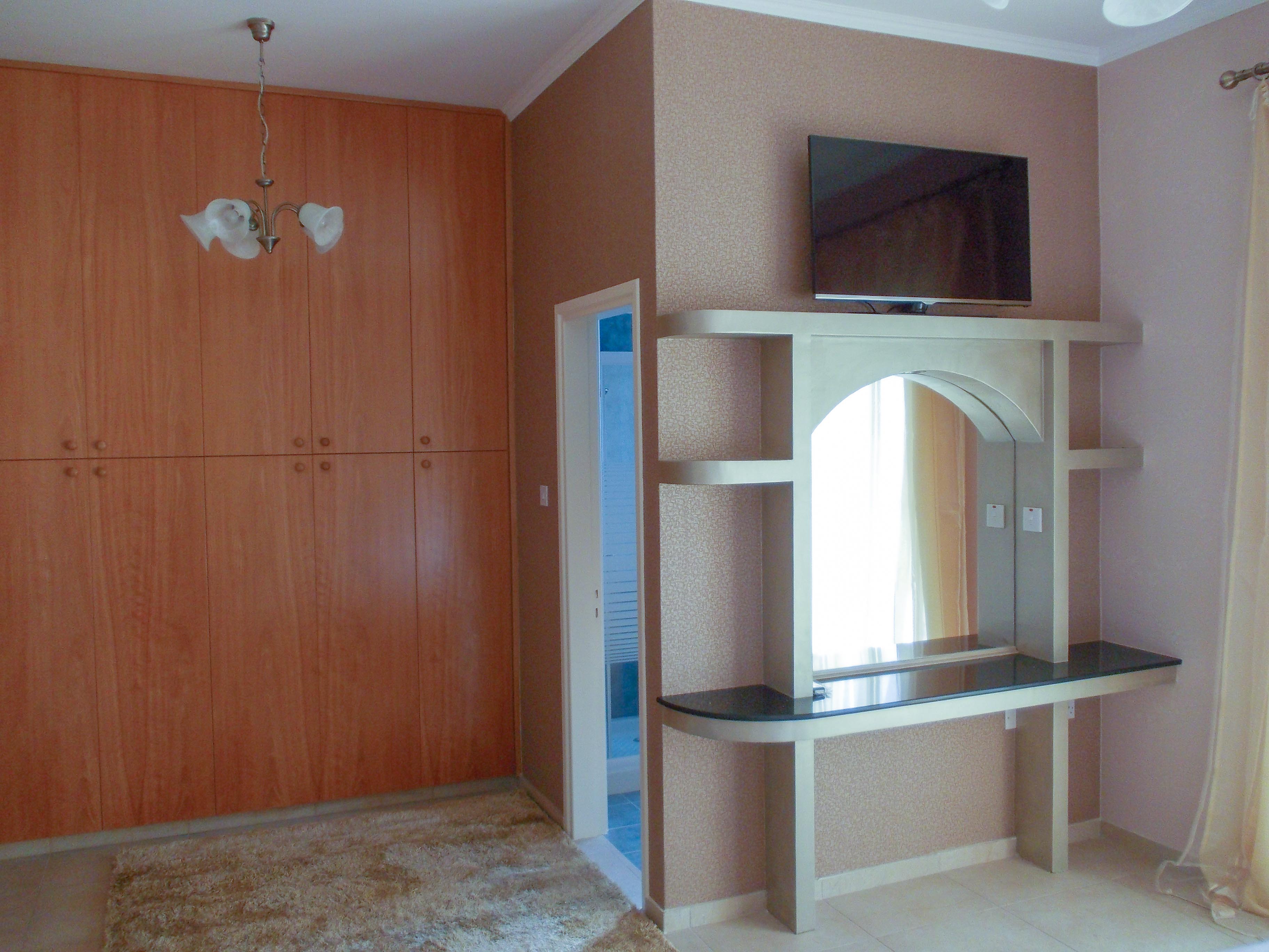 Spacious 3-Bedroom House in Germasogeia