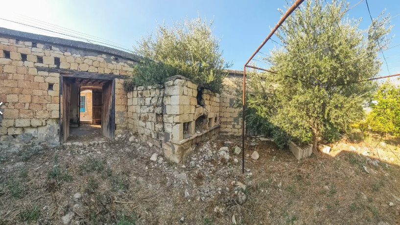 4 Bedroom Bungalow for Sale in Kritou Marottou, Paphos