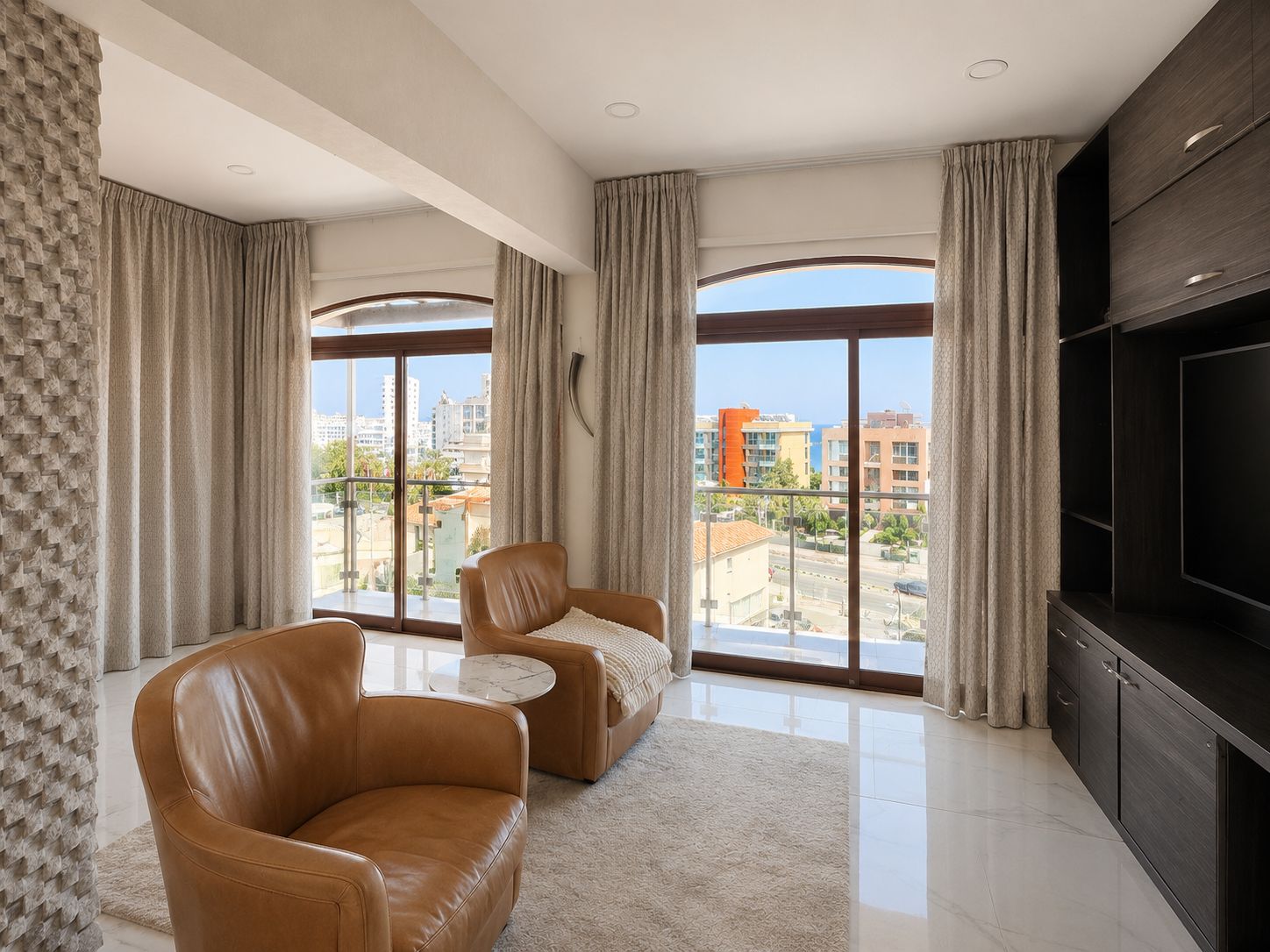 Spacious 3-Bedroom Renovated Apartment in Agios Tychonas