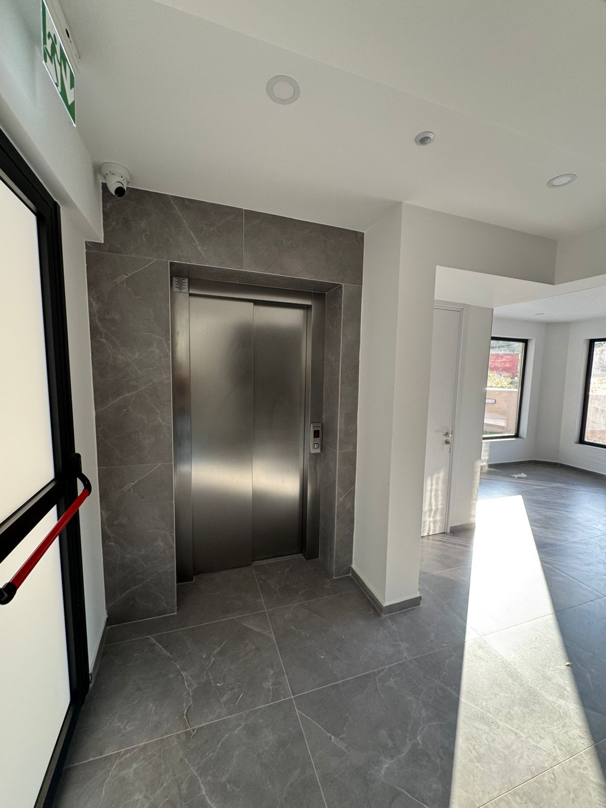 Modern Residential Apartment Building for Sale (6 Flats)