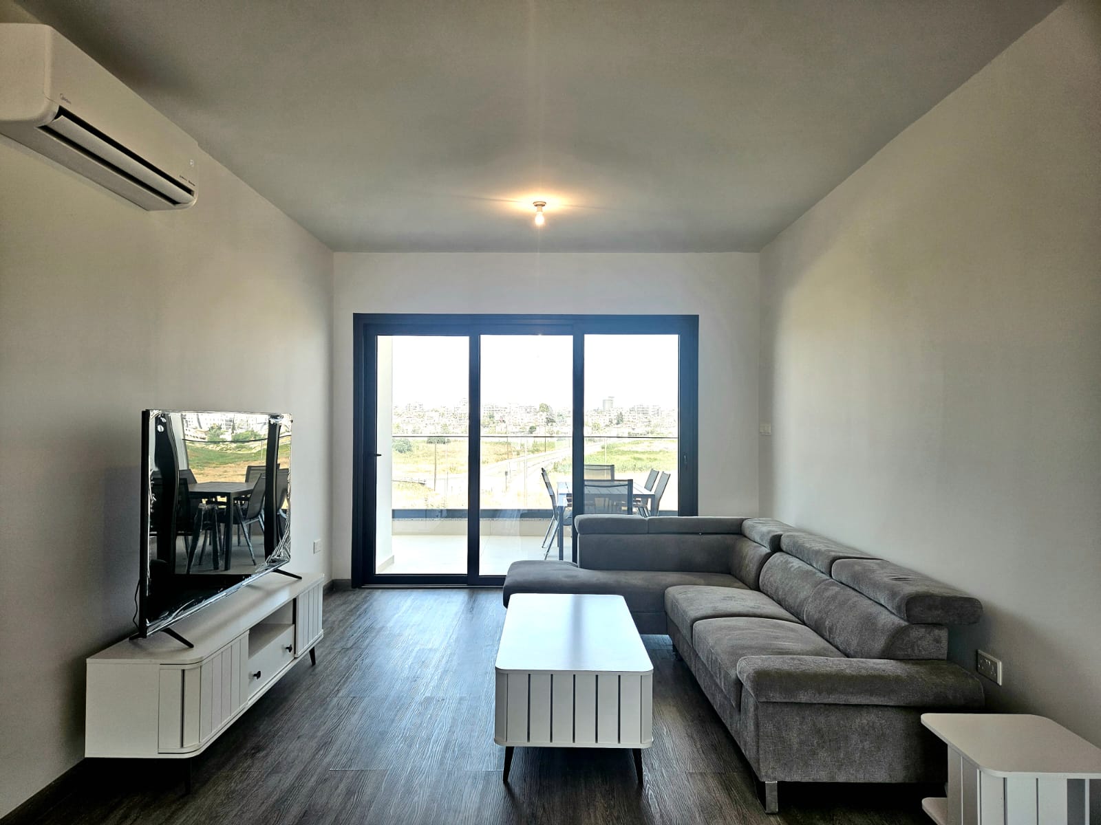 Modern 2-Bedroom Apartment in Vergina