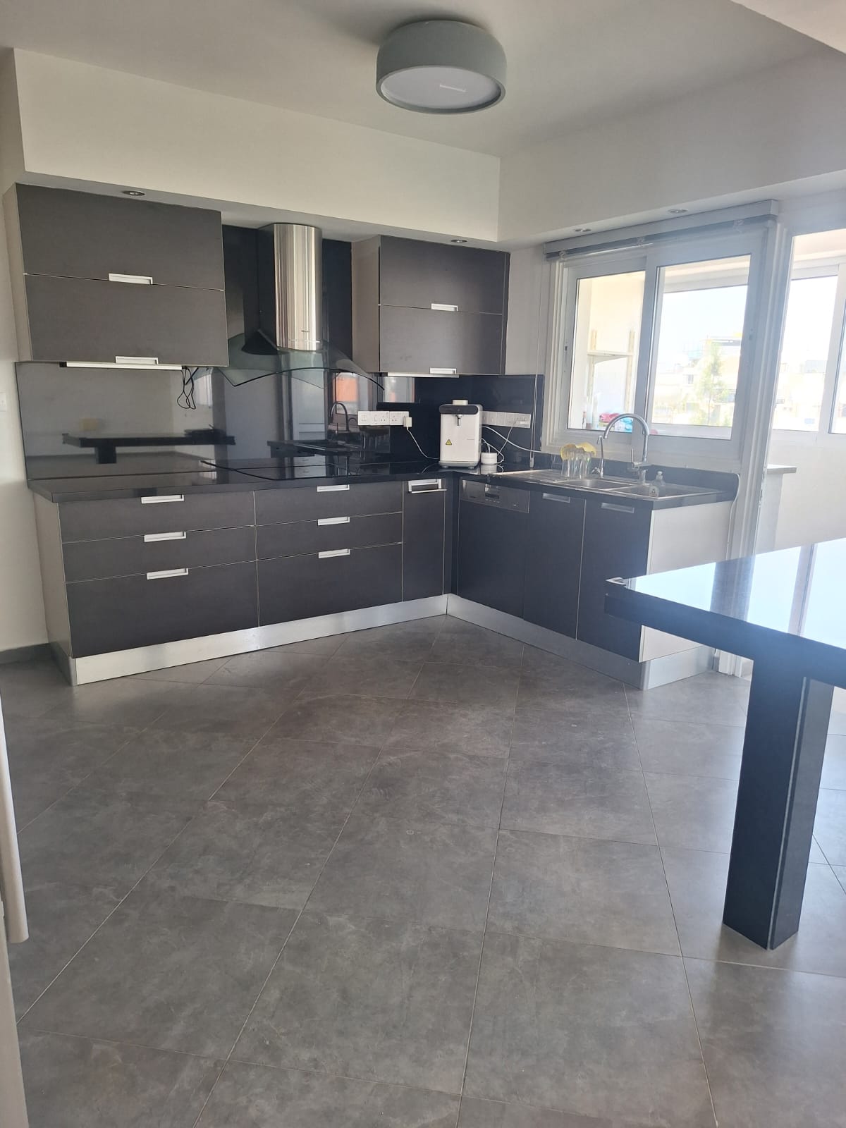 APARTMENT 3 BED STROVOLOS