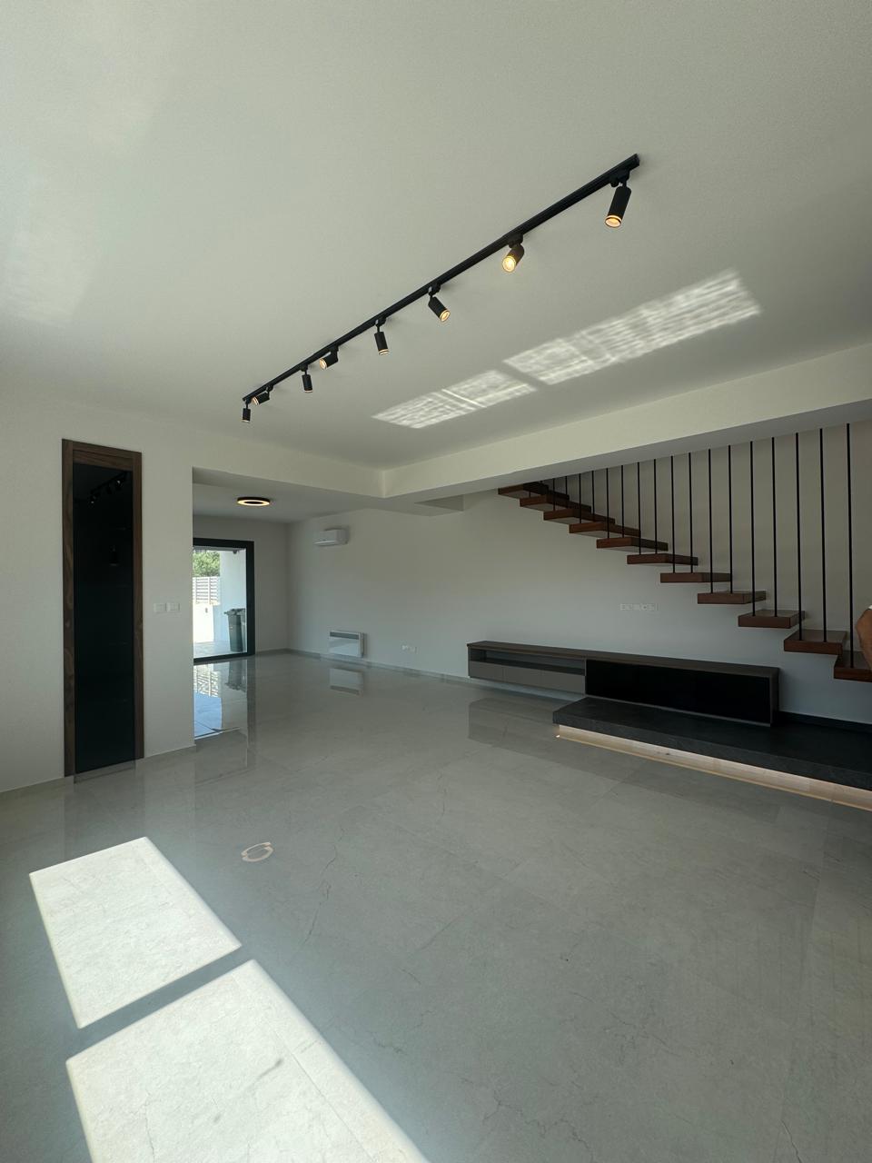 4 Bedroom House, Agios Athanasios, Limassol