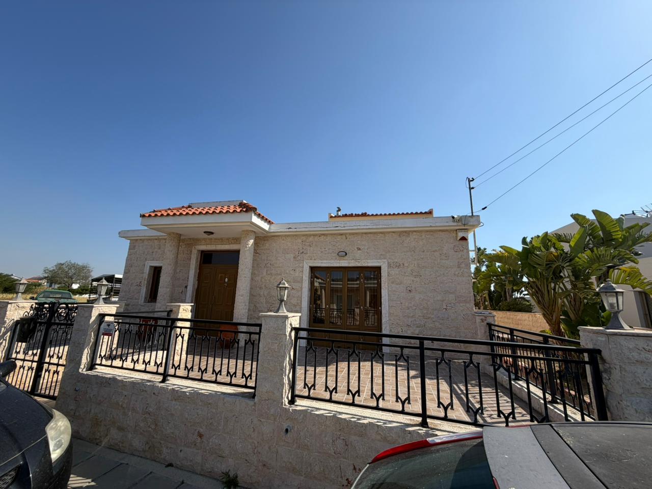 Four Bedroom House in Pervolia
