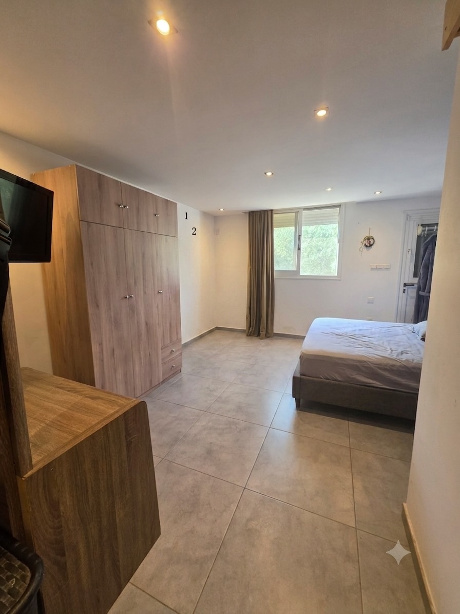 4-Bedroom House for Sale – Refugee Housing Settlement