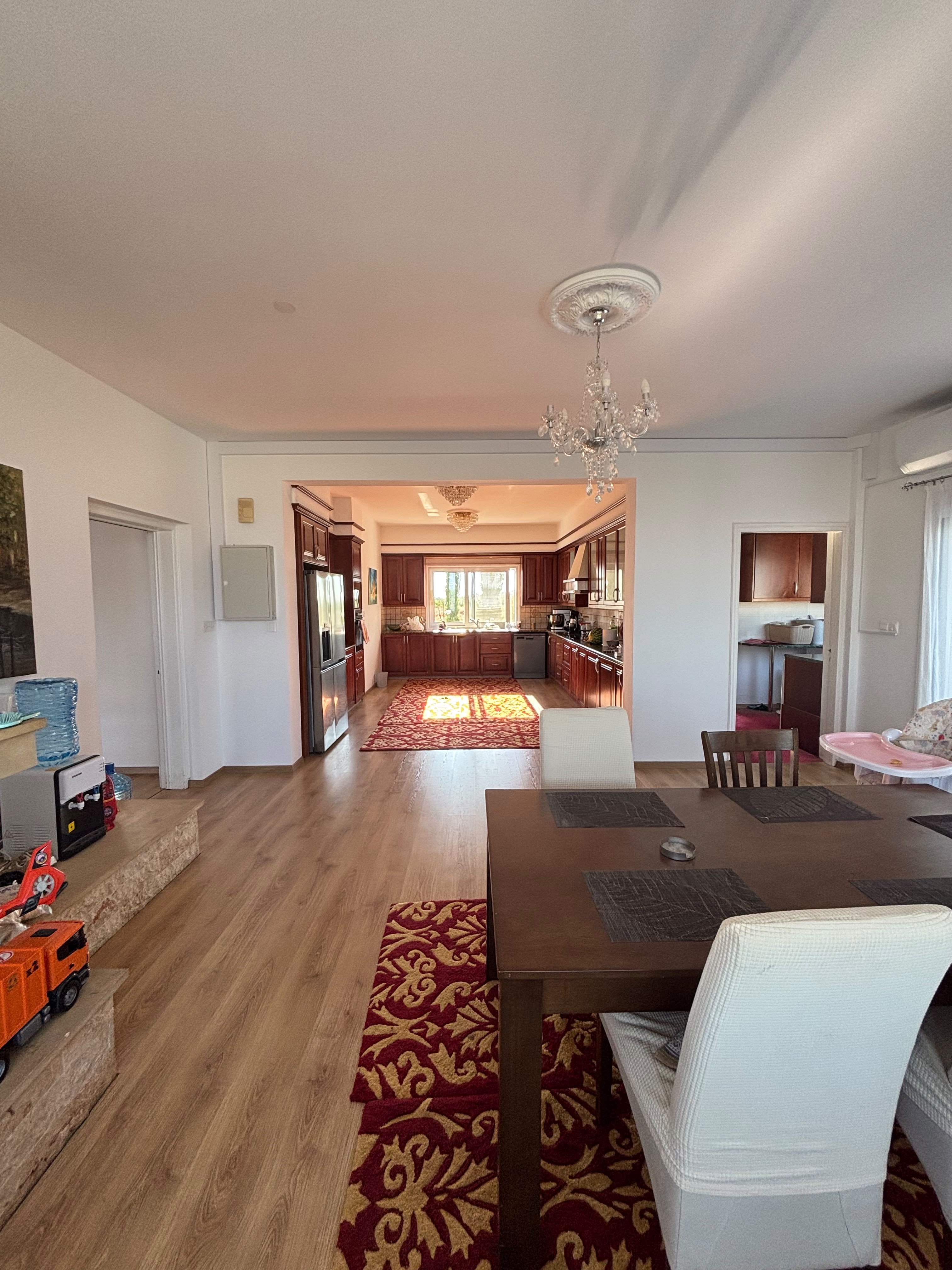 6 Bedroom Villa for Sale in Tsada