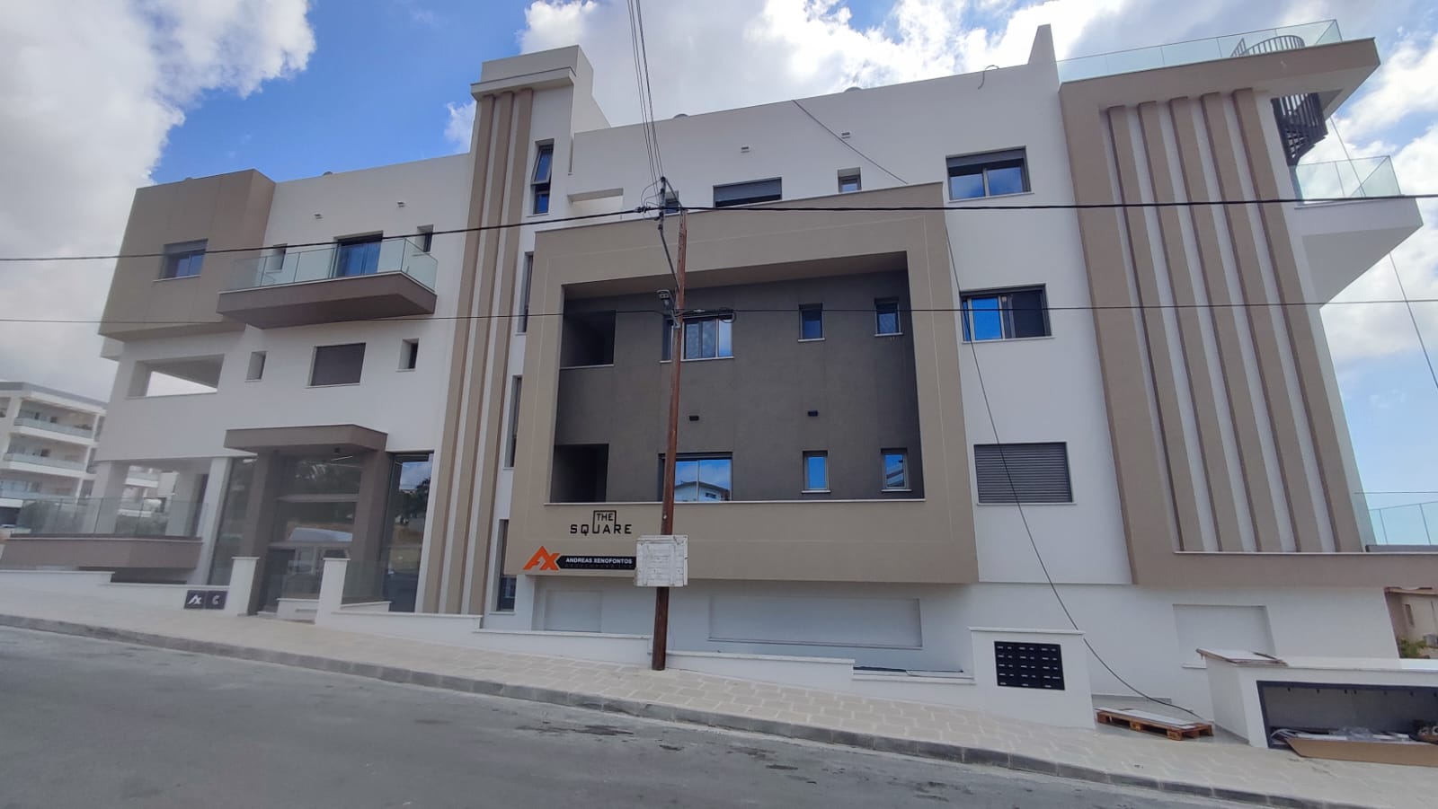 3 Bedroom Penthouse with Private Roof Garden and sea views for Sale