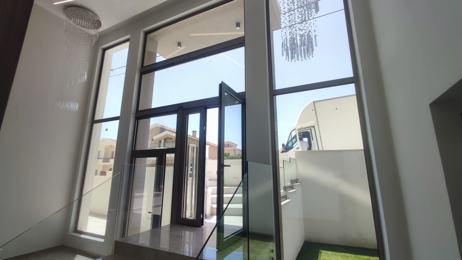 3 Bedroom Penthouse with Private Roof Garden and sea views for Sale