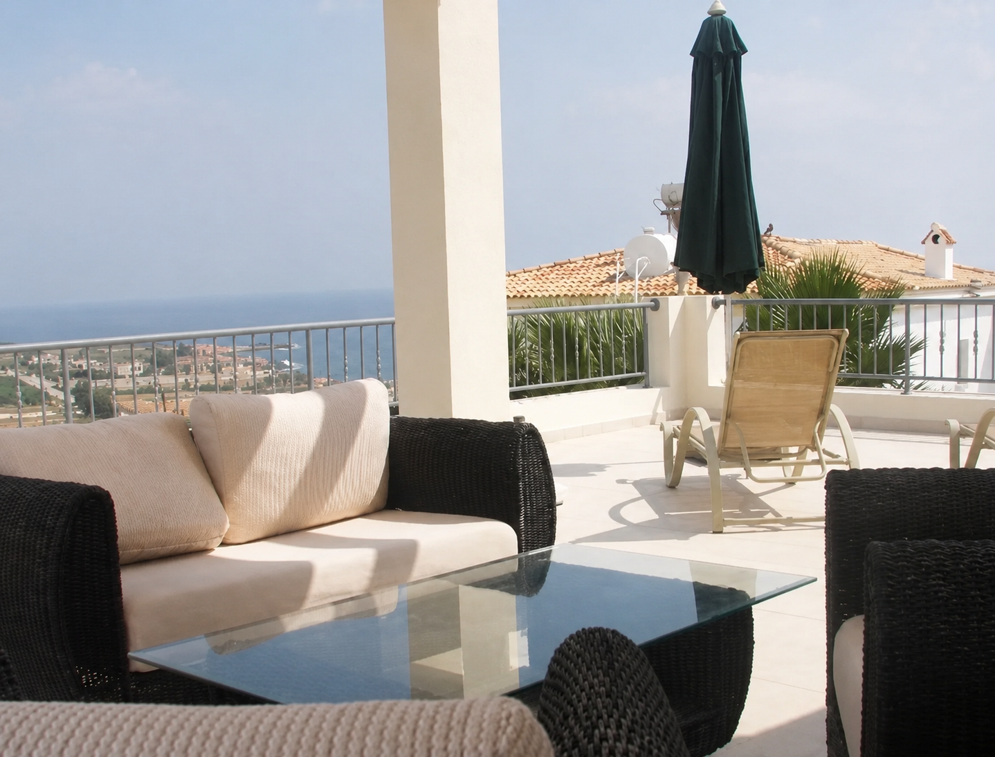 4 Bedroom Villa for Sale in Sea Caves, Peyia