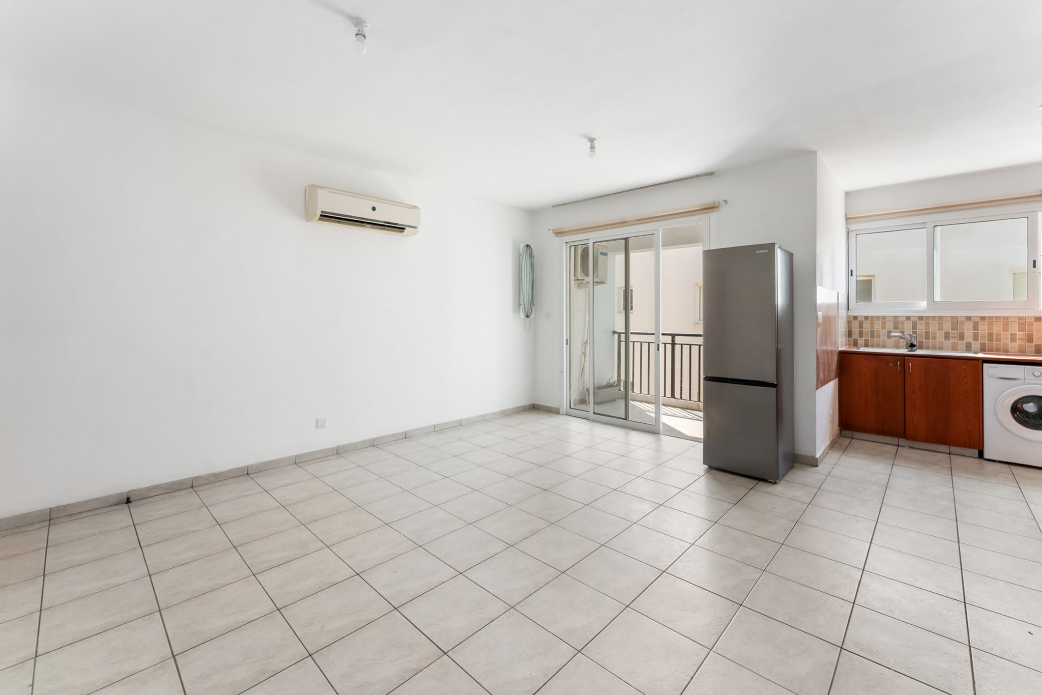 2 Bedrooms Apartment for Sale