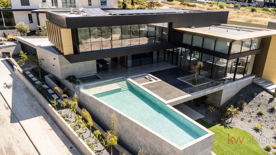 Luxury 6-Bedroom Villa with Panoramic Sea Views in Paniotis