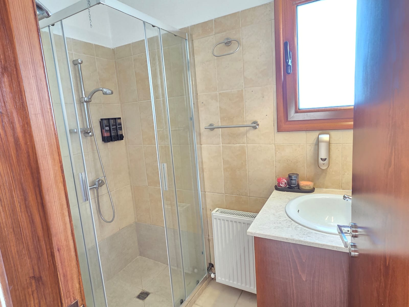 4 Bedroom Detached House for sale in Tsada